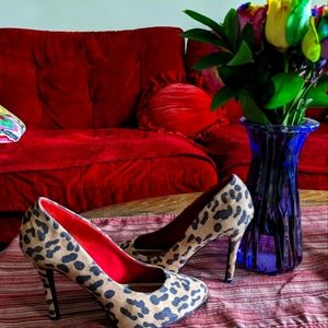 Christian Siriano Leopard Print Microsuede Heels sz 6 - amazingly comfortable!
